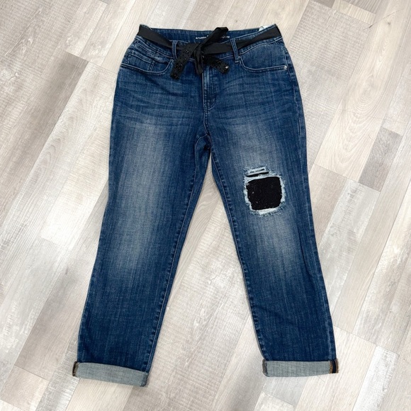 Chicos “the platinum boyfriend” petite distressed sequin crop/ capri - Picture 4 of 7